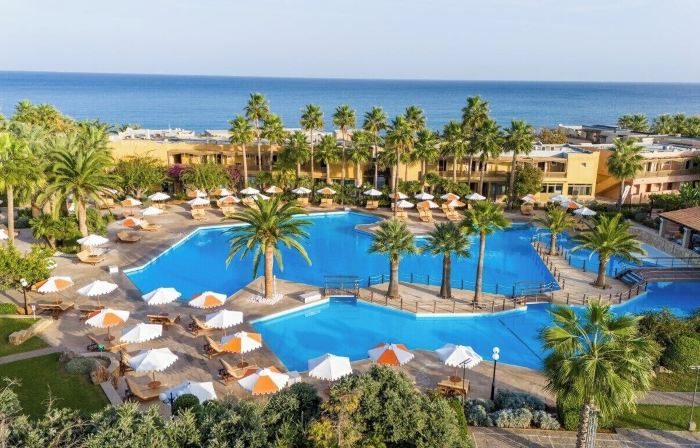 AQUILA RITHYMNA BEACH