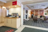 TownePlace Suites Rochester - Kitchenette
