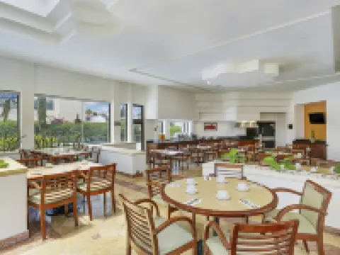 Fiesta Inn Express Chihuahua チワワのホテル