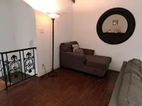 3 bedroom plus 2 baths in Beverly hills