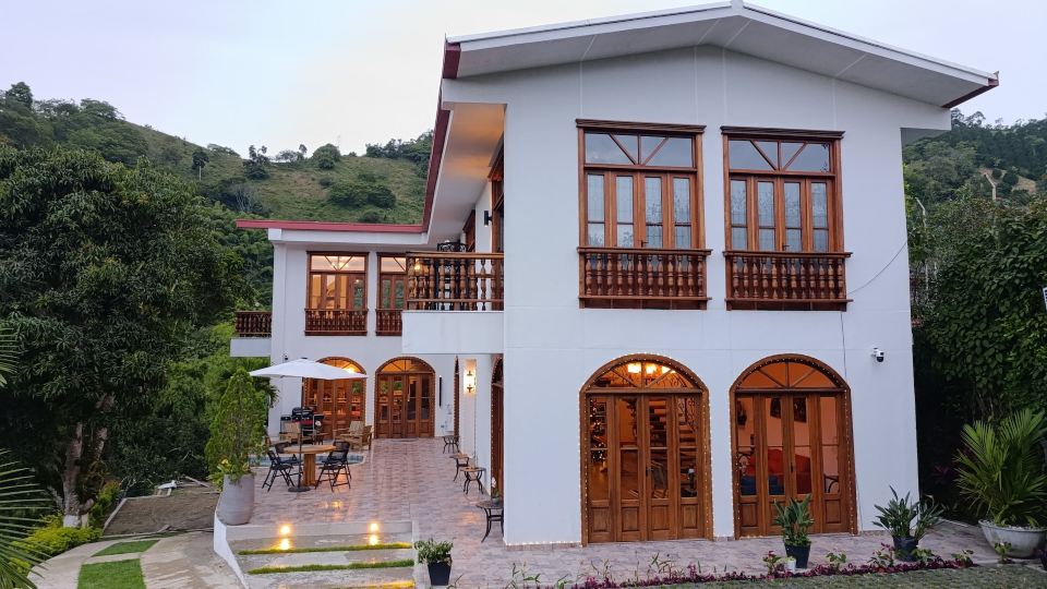 Casa Colonial Maria Elena