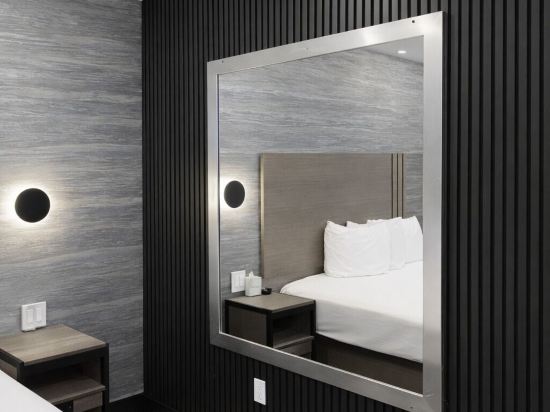 Cabana Hotel Yankee Stadium