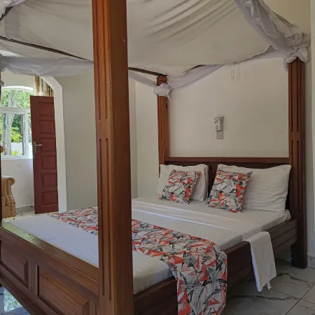 Manyatta Azure Boutique Hotel