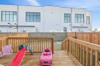 Modern 3BR Home Edmonton Near by Airport - Bungalows