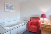 Ramada by Wyndham 100 Mile House - Gym