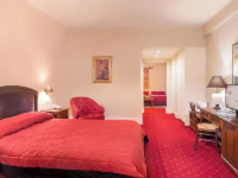 Country Club Hotel & Suites Hotels in Potamia