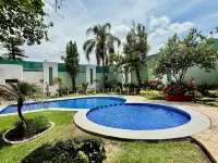 Áurea Hotel and Suites - ที่มีสระว่ายน้ำ