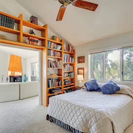 Near Trails: Luxe Mountain-view Retreat in Tucson!
