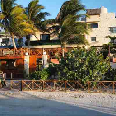 La Bocania Hotel Exterior