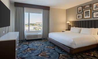 DoubleTree by Hilton Savannah Airport