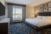 DoubleTree by Hilton Savannah Airport