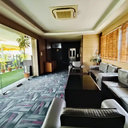 Vatika Premier Hotel