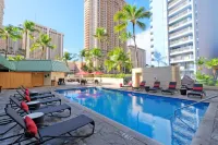 Ramada Plaza by Wyndham Waikiki - Rooftop Pools