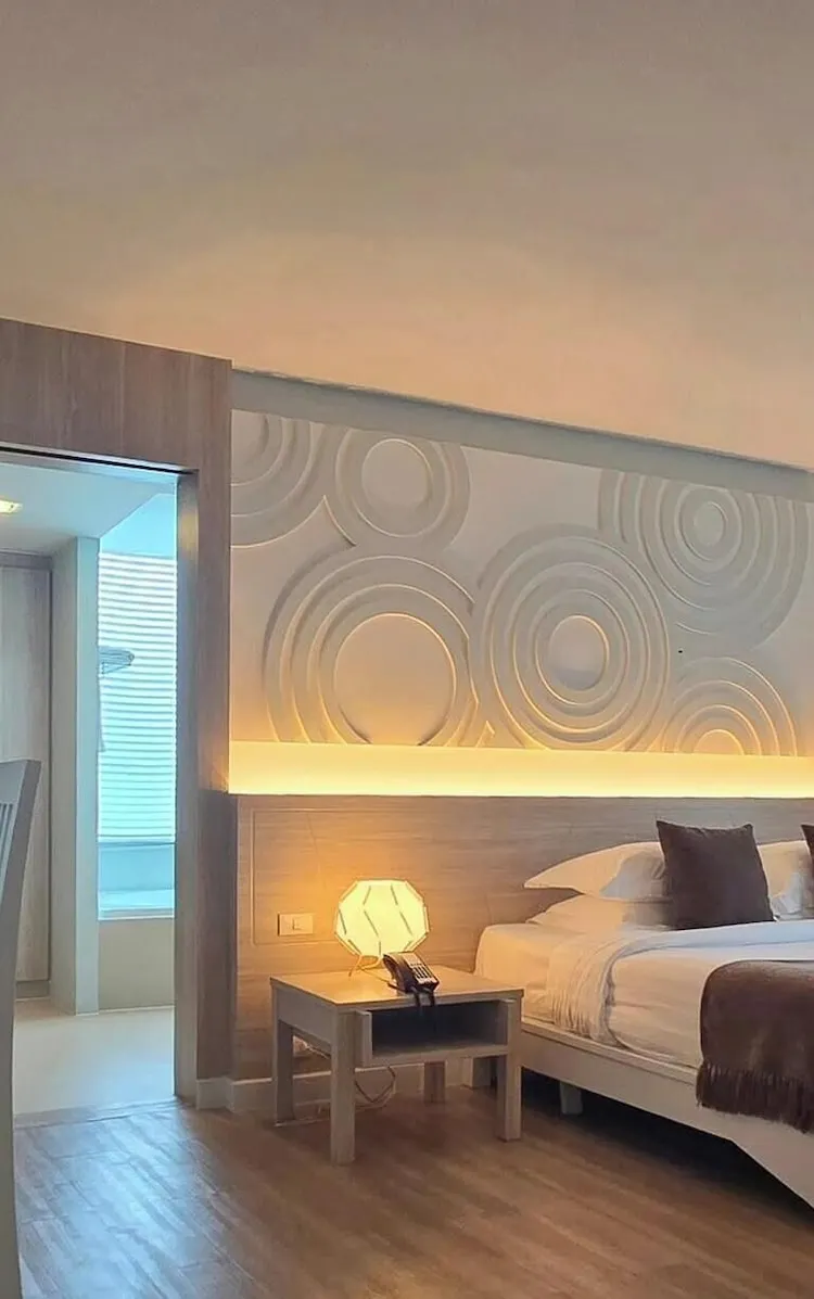 ห้องสวีทเตียงคิงไซส์พร้อมวิวเมือง - ปลอดบุหรี่