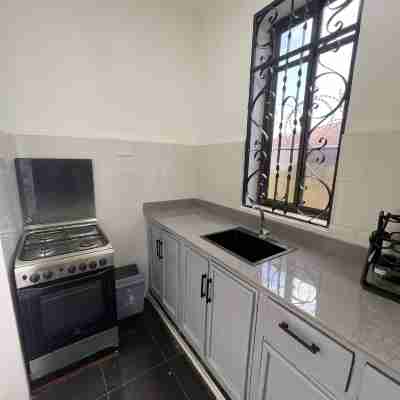 Cozy Studio Near City & Masaki Rooms