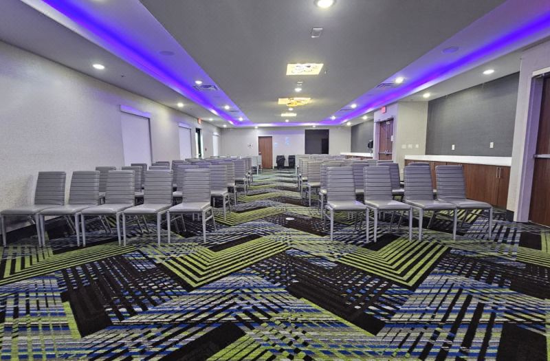 Holiday Inn Express & Suites OAK Grove by IHG photo 4