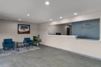 Baymont by Wyndham Iowa Lake Charles - parking