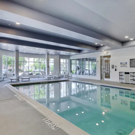 DoubleTree by Hilton Hotel Raleigh - Cary
