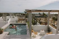 CasaBlancoMadera - Pools