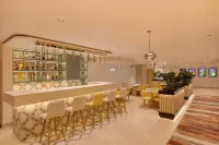 Lemon Tree Hotel, Ranchi - bar