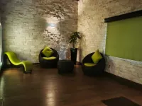 Bora Bora Suites & Villas Hotels in El Marques