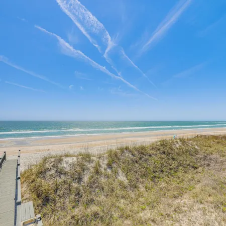 Beachfront Oasis w/ 2 Large Decks, BBQ & Views!