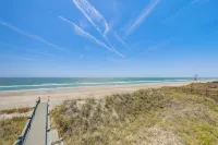 Beachfront Oasis w/ 2 Large Decks, BBQ & Views! - Beach