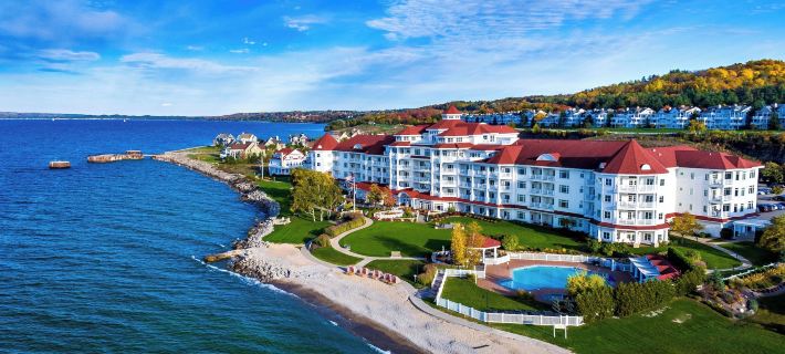 Inn at Bay Harbor Hotels in Emmet County