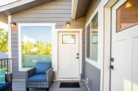 Golden Cottage Near Red Rocks and School of Mines! - spa