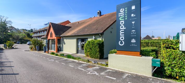 Campanile NATURE - Epône Hotels in Yvelines