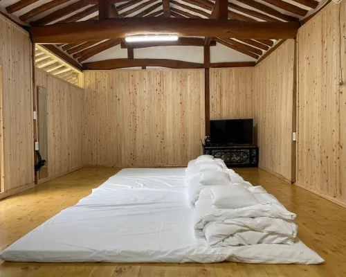 Gangjin Dahyang Sochuk Bed and Breakfast Hotels in Gangjin-gun