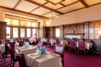 Northfield Hotel - Pools