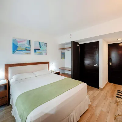 Hotel Hex Hotels near Immigration Office