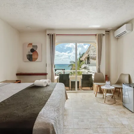 Luciana Hotel & Beach Club