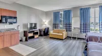 Super 8 by Wyndham Smithfield/Selma