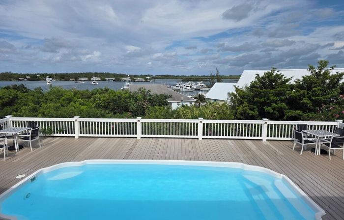 Indigo House with private pool, dock slip, & house generator on Green Turtle Cay