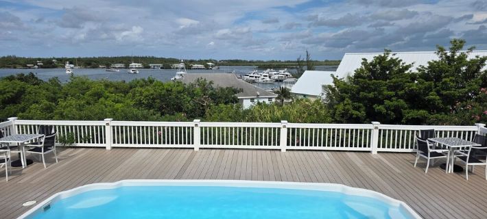 Indigo House with private pool, dock slip, & house generator on Green Turtle Cay Hotels in Green Turtle Cay