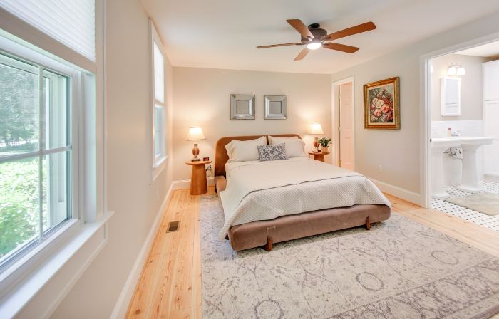Located in the Heart of Gloucester Courthouse!