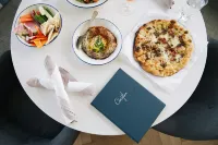 Clayton Hotel and Members Club - breakfast
