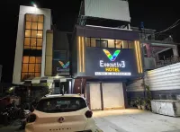 V Executive Hotel - parking