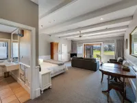 Manata Homestead & Lodge Hotels near Queenstown Airport