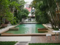 Hotel la Villa Khon Kaen - Pools