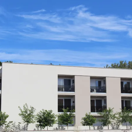 Bumblebee apartments & rooms with pool