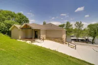 Waterfront Grand Lake Family House w/ Game Room! - Homestays