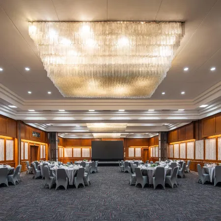 Bentani Hotel & Residence