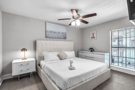Port Royale Apartments