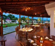 Chariot Beach Resort - breakfast
