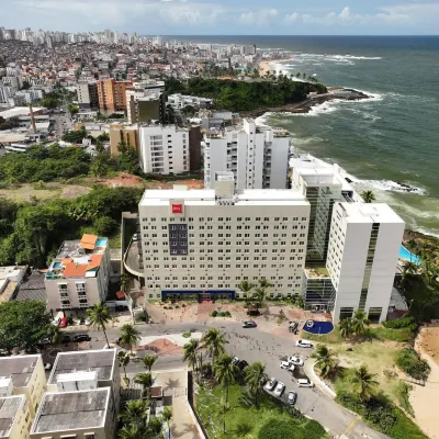 Ibis Salvador Rio Vermelho Hoteles cerca de Estadio Arena Fonte Nova
