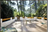 Maisonnette, in the middle of the pines, 5 mn walk to the beach, near Hossegor - Wifi