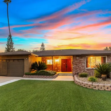 Marvel home w/ Pool, Gazebo, Movie Room, Gym, Traeger
